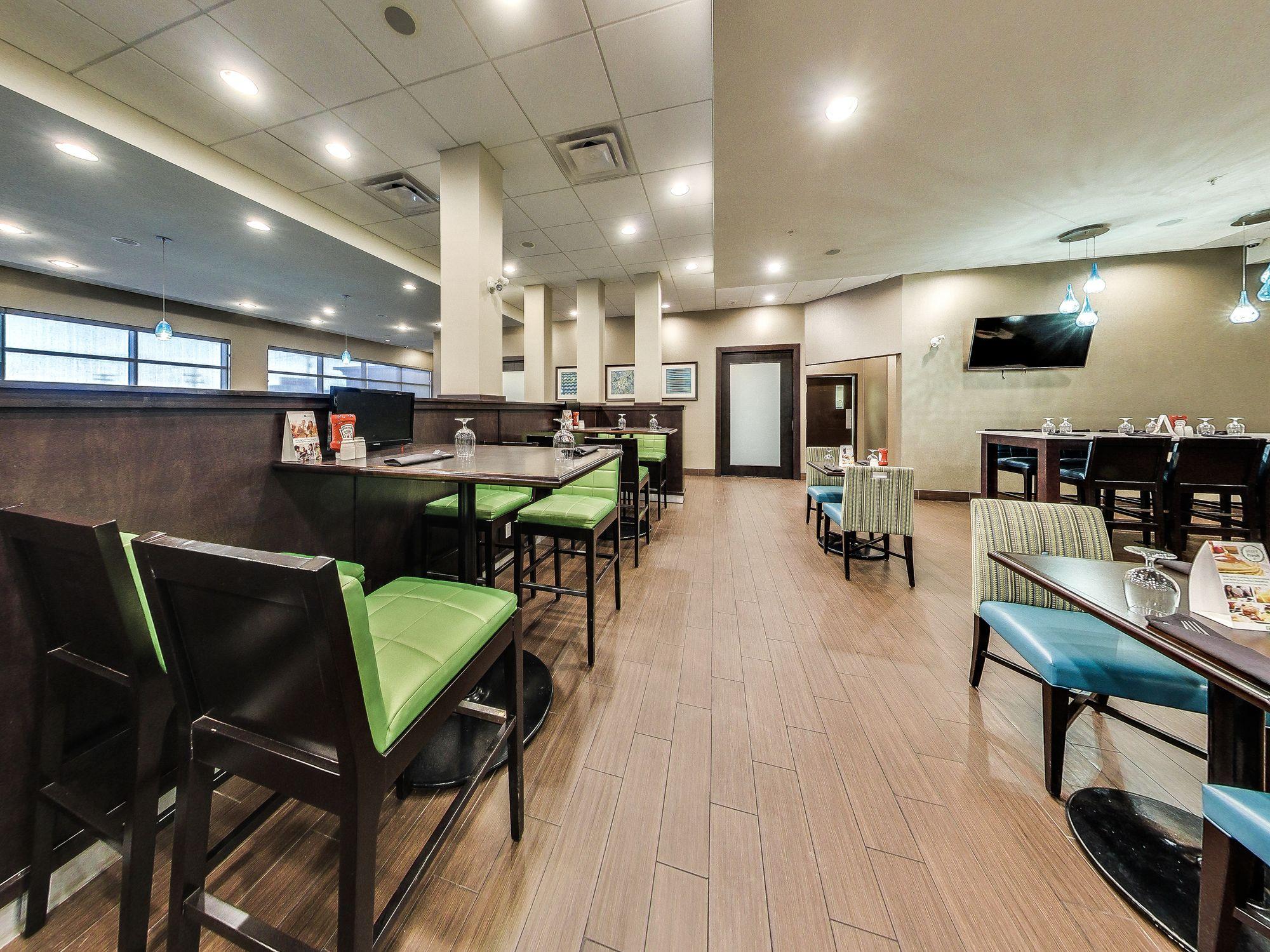 Holiday Inn Hotel & Suites Edmonton Airport Conference Centre By Ihg Nisku Εξωτερικό φωτογραφία