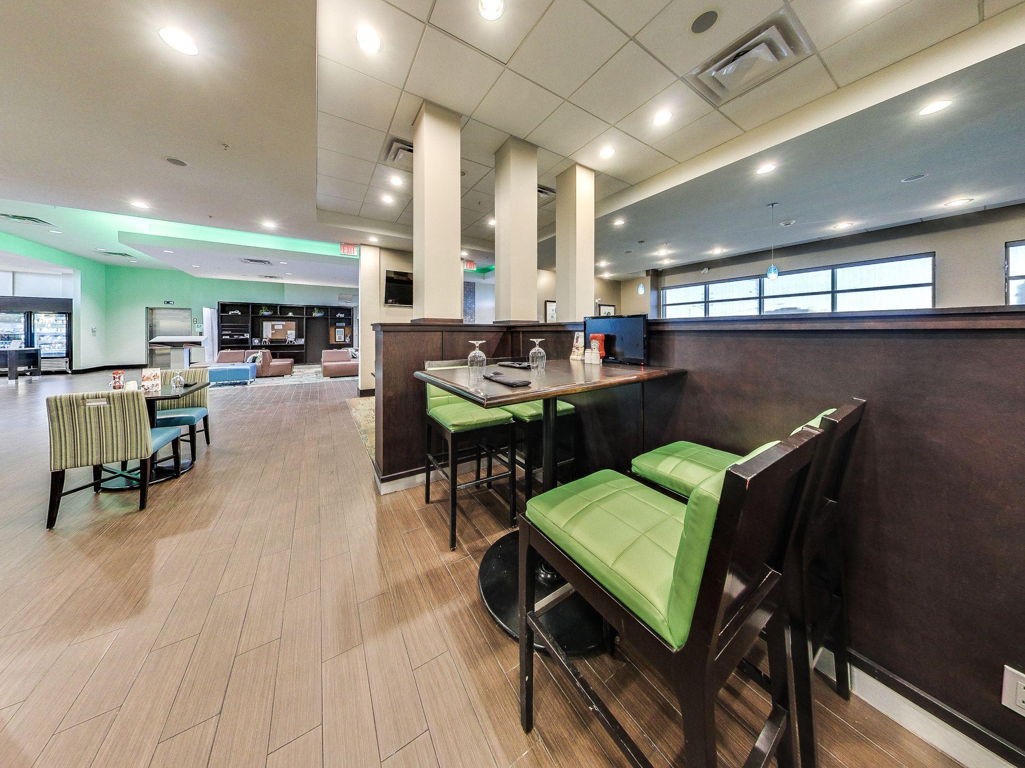 Holiday Inn Hotel & Suites Edmonton Airport Conference Centre By Ihg Nisku Εξωτερικό φωτογραφία